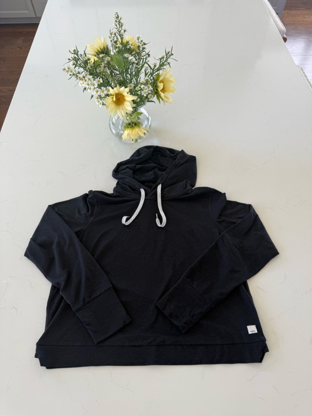 Vuori Halo Hoodie Pullover ~ Size Large - Picture 3 of 5